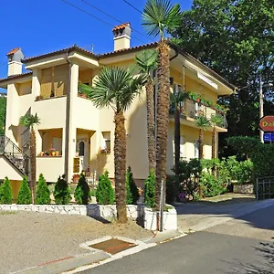 With A Parking Space Opric, Opatija - 7728 Apartman Lovran